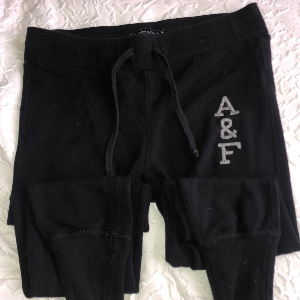 Joggers - Picture 2 of 3